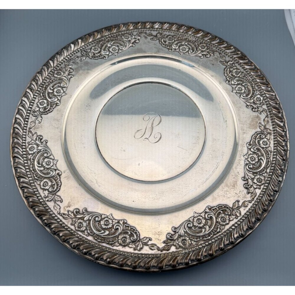 Wallace Sterling Silver 10.5" Serving Plate • 334g • Marked 4440-9